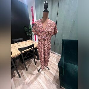 Adorable floral satin April K vintage dress in size 7.